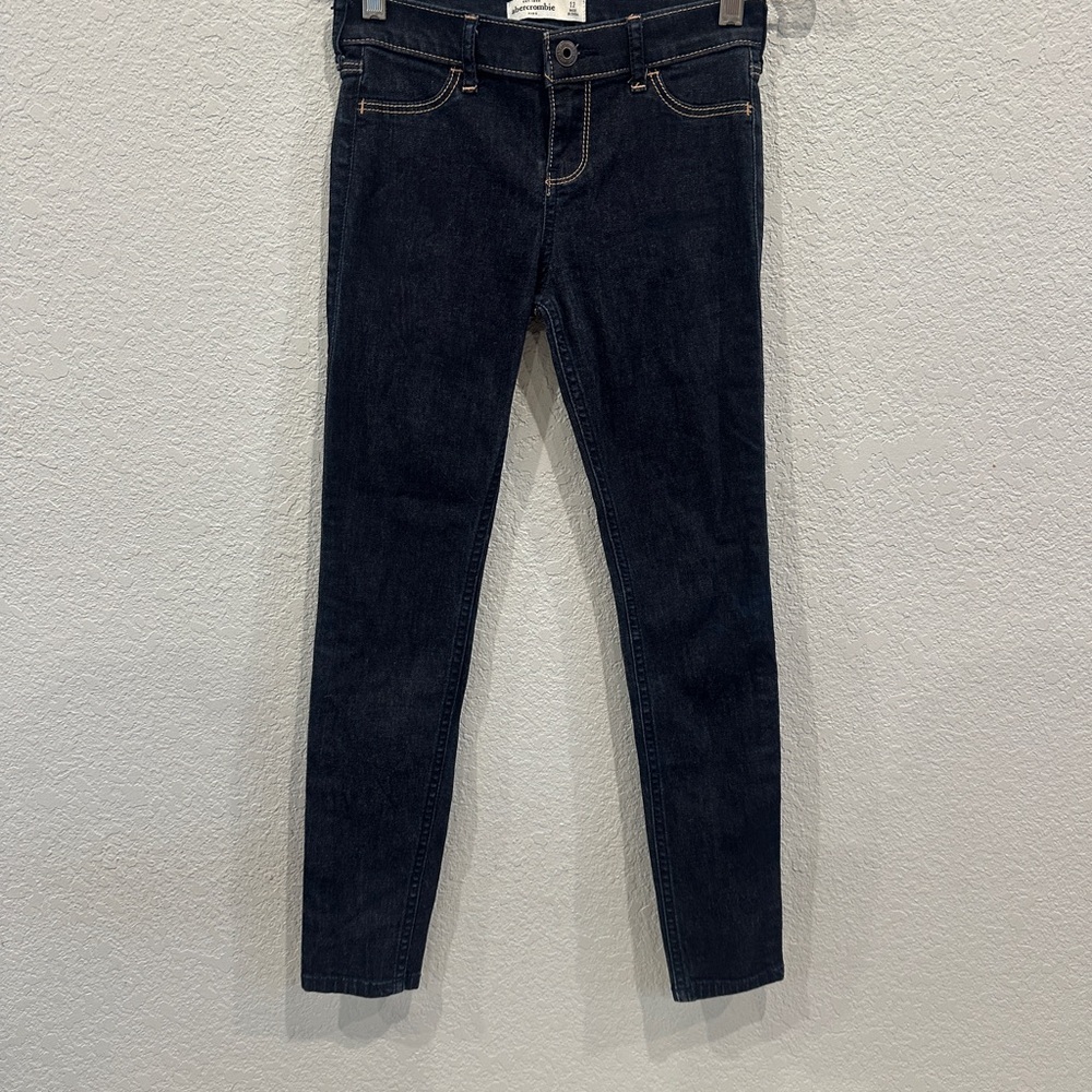 Like New Girls Abercrombie Dark Blue Skinny Jeans 12 - Inseam 25